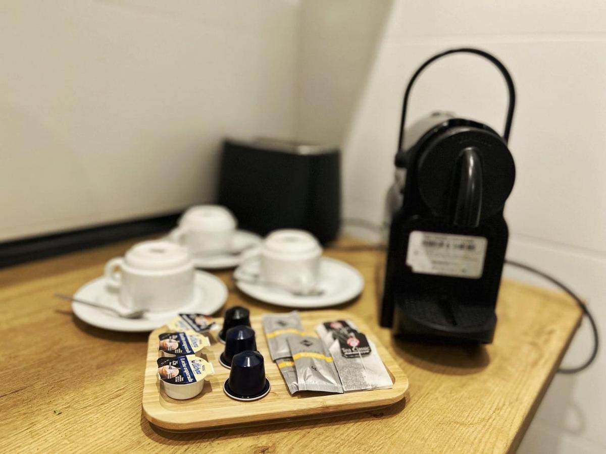 Casa Navid Hotel Мадрид Екстериор снимка