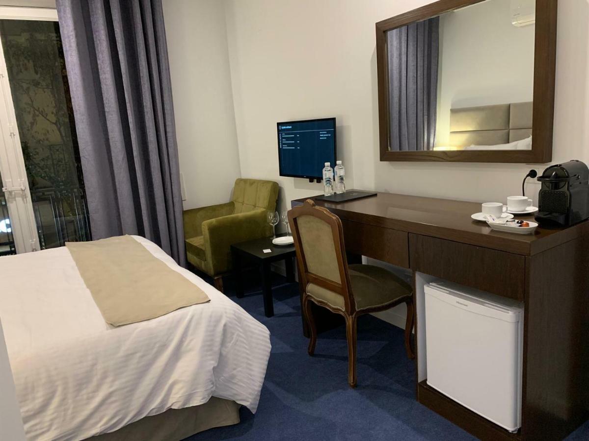 Casa Navid Hotel Мадрид Екстериор снимка